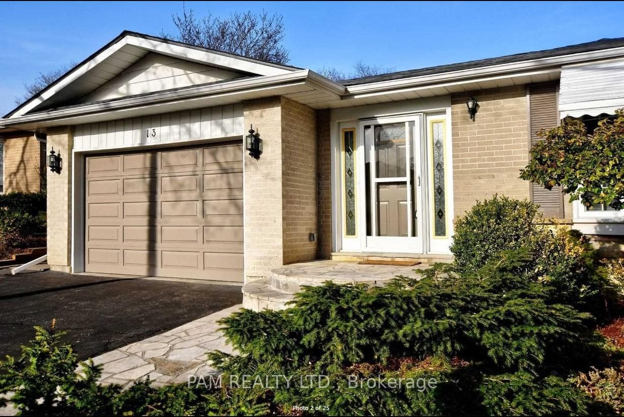 13 Bigwin Drive, Aurora