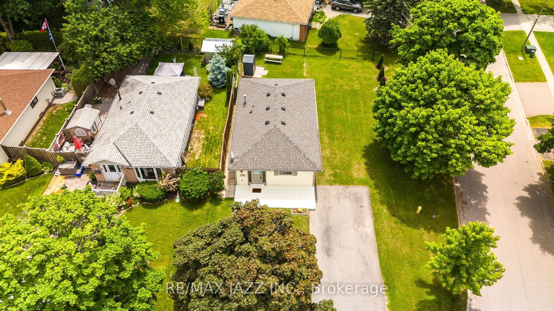 717 Downview Crescent, Oshawa