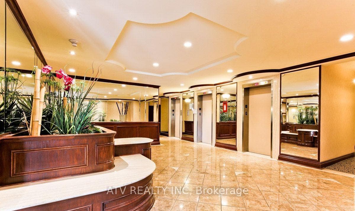 10 Muirhead Road Unit 1704, Hillcrest Village / Bayview Village, ON M2J 4P9 - Photo 1