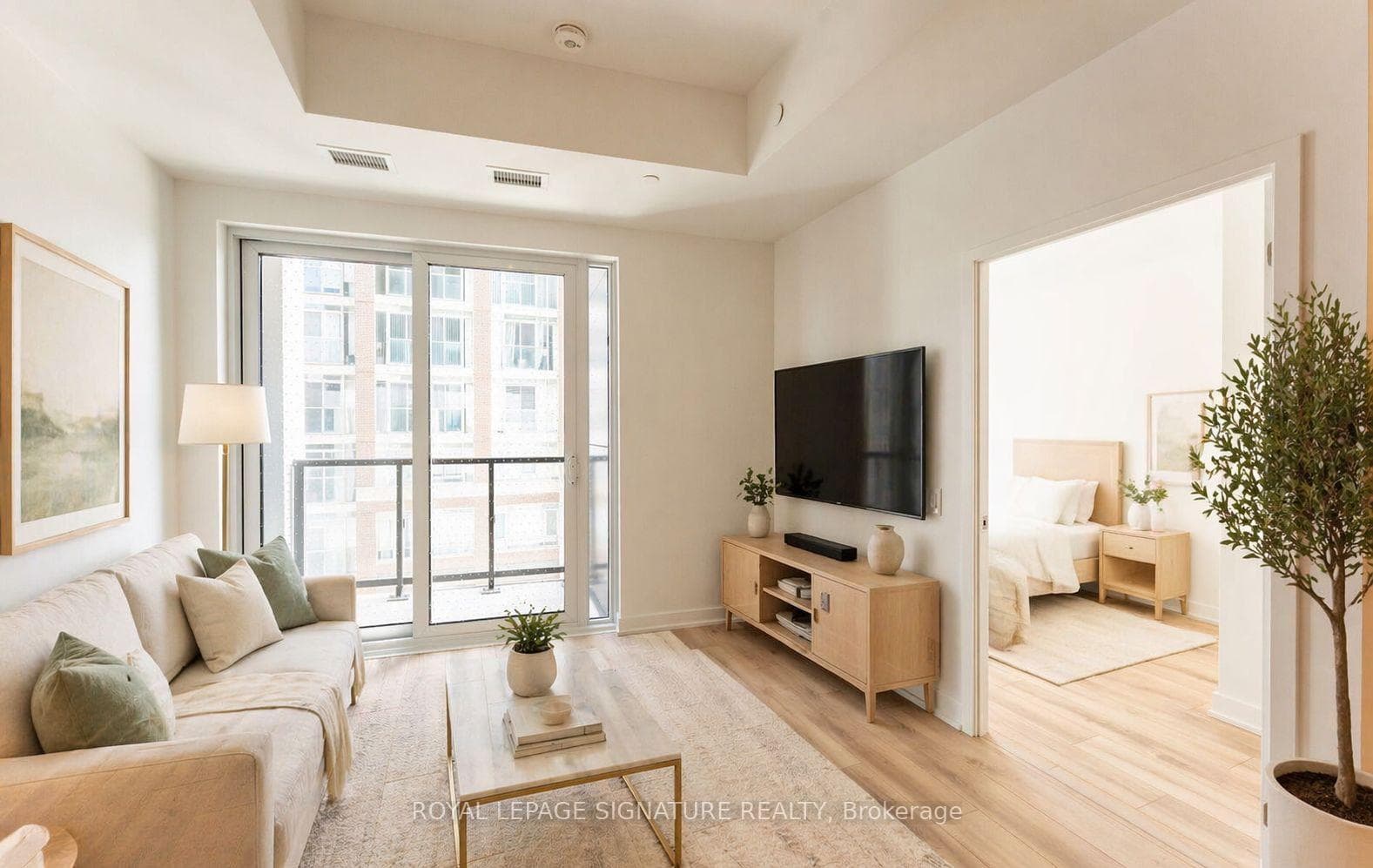 1660 Bloor Street Unit 404, Bloor West Village / Swansea, ON M6P 1B1 - Photo 1