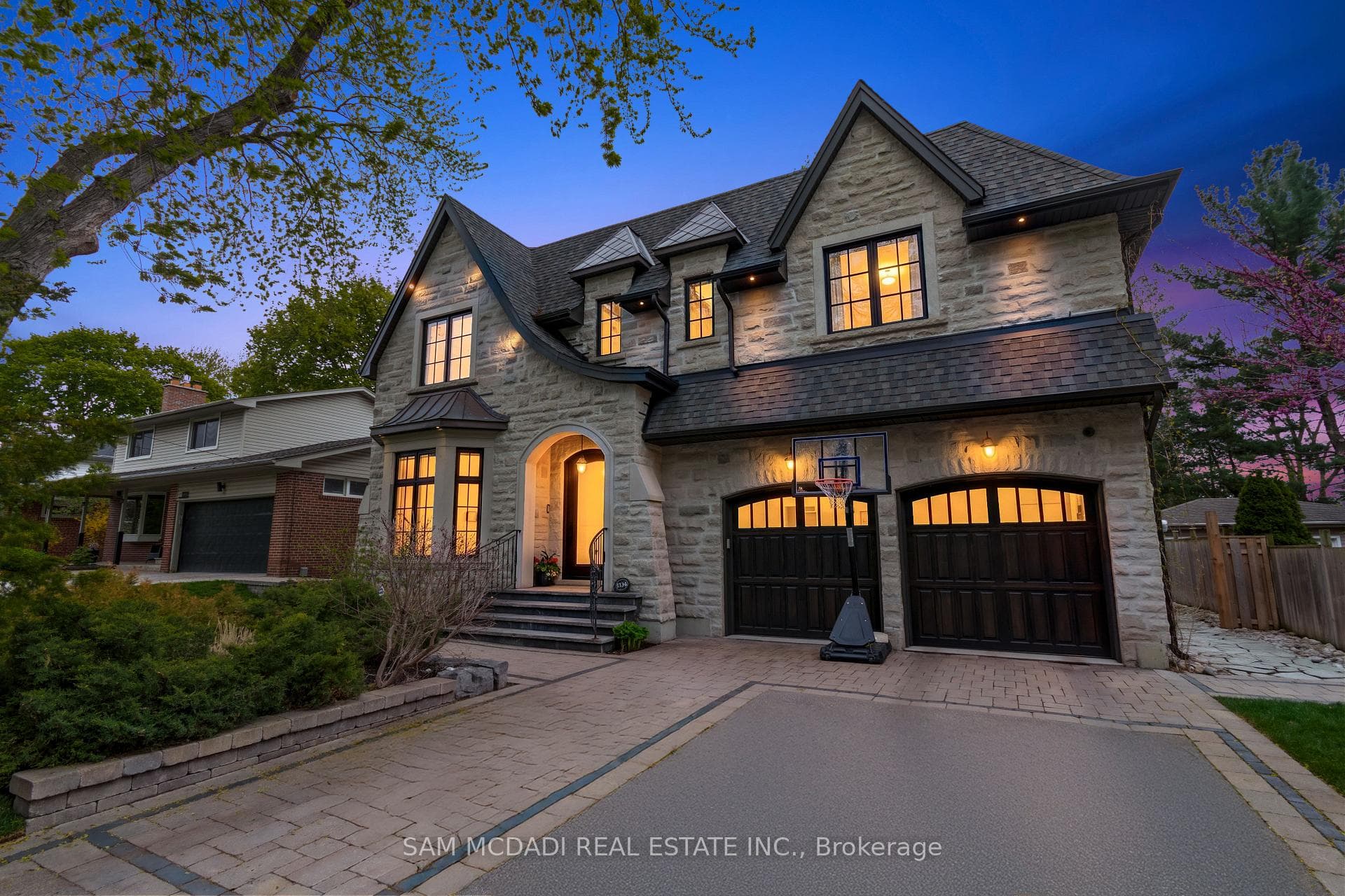 1134 Welwyn Drive, Mississauga, ON L5J 3J3 - Photo 1