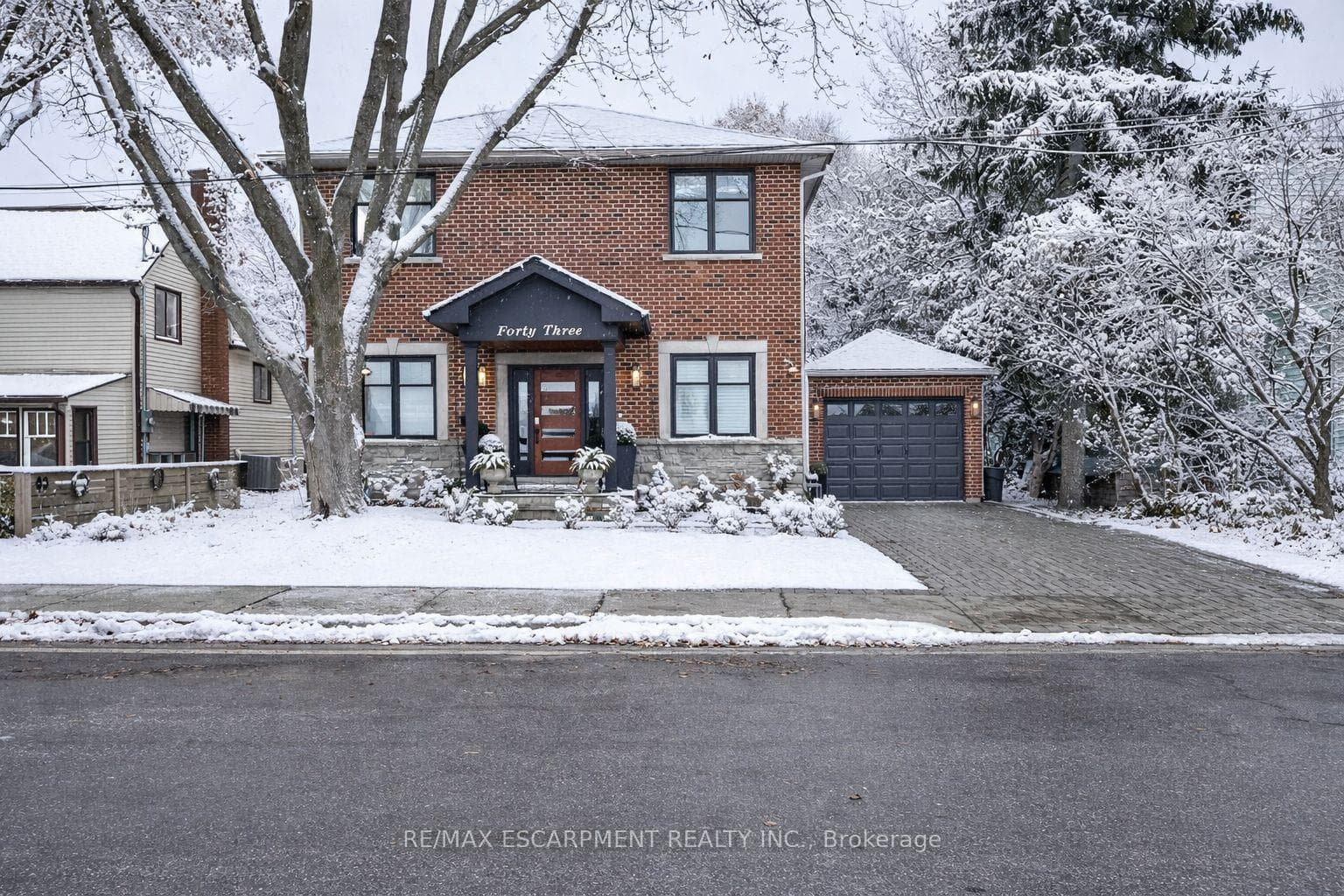 43 Mississauga Road, Mississauga, ON L5H 2H3 - Photo 1