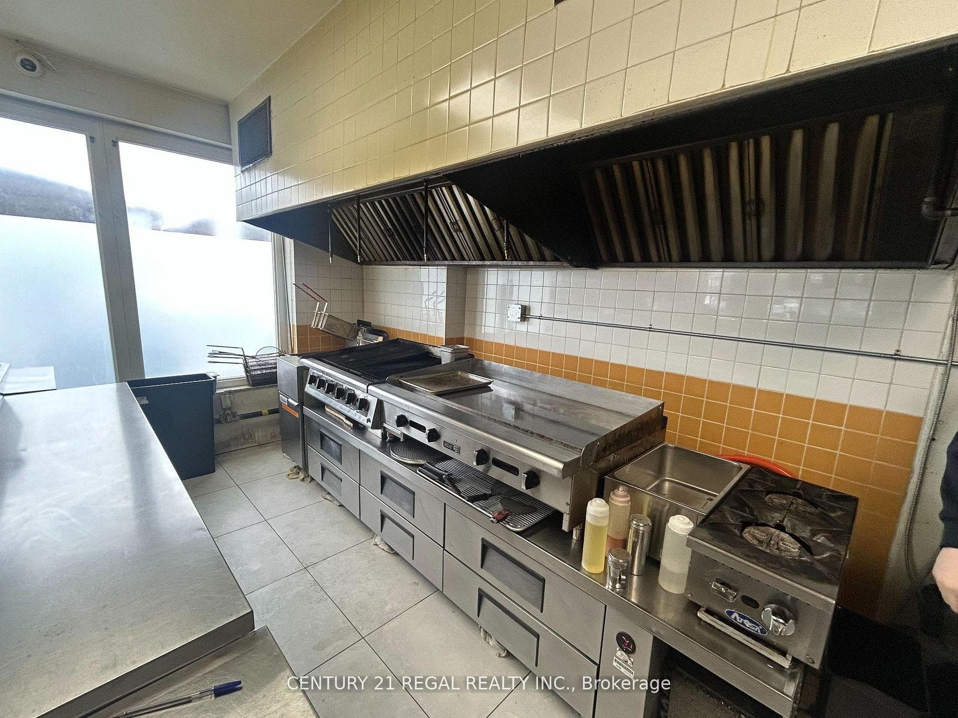 571 Vaughan Road, Toronto C03
