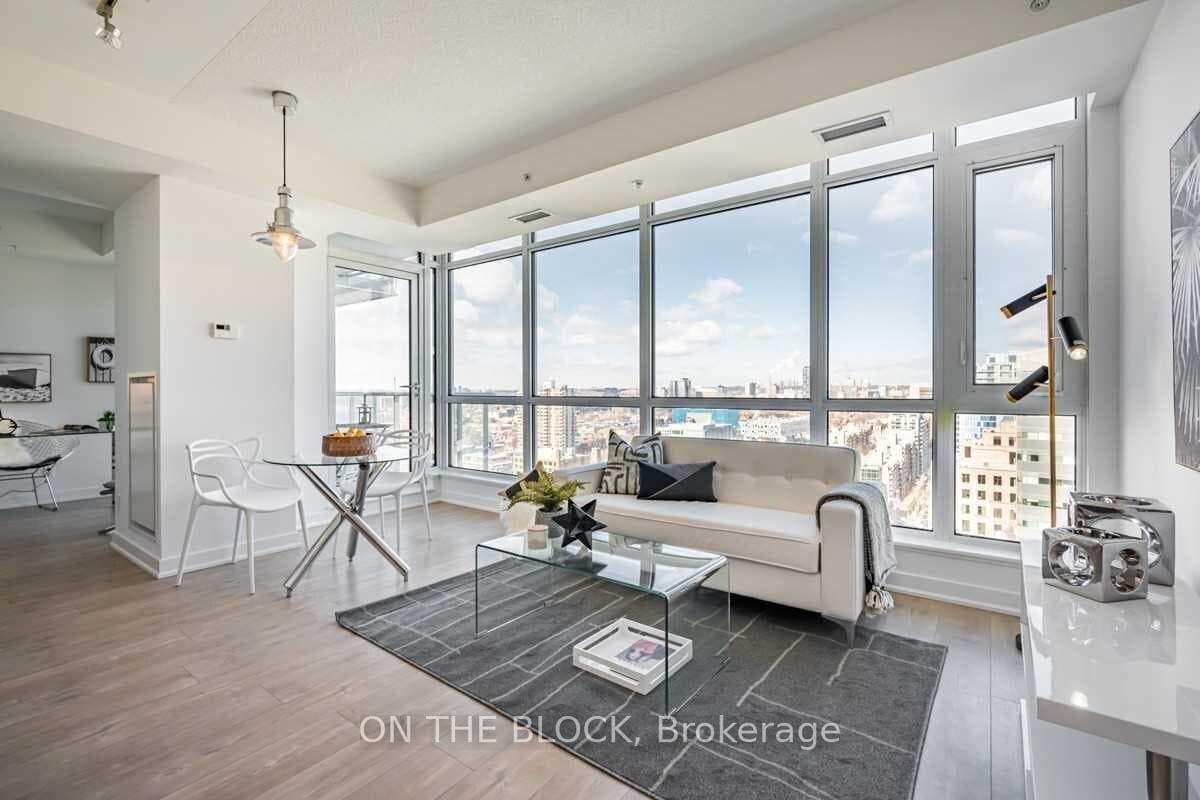 199 Richmond Street Unit 2301, Toronto C01
