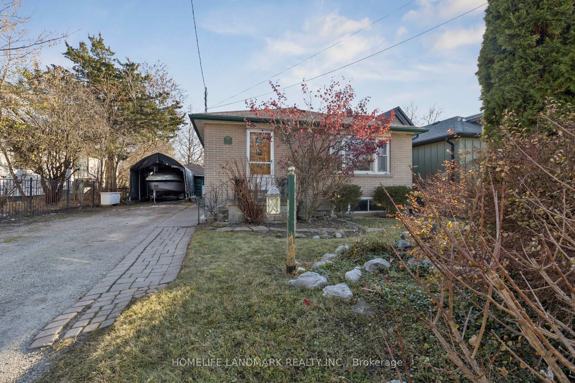 127 Lake Avenue, Richmond Hill, ON L4E 3G5 - Photo 1