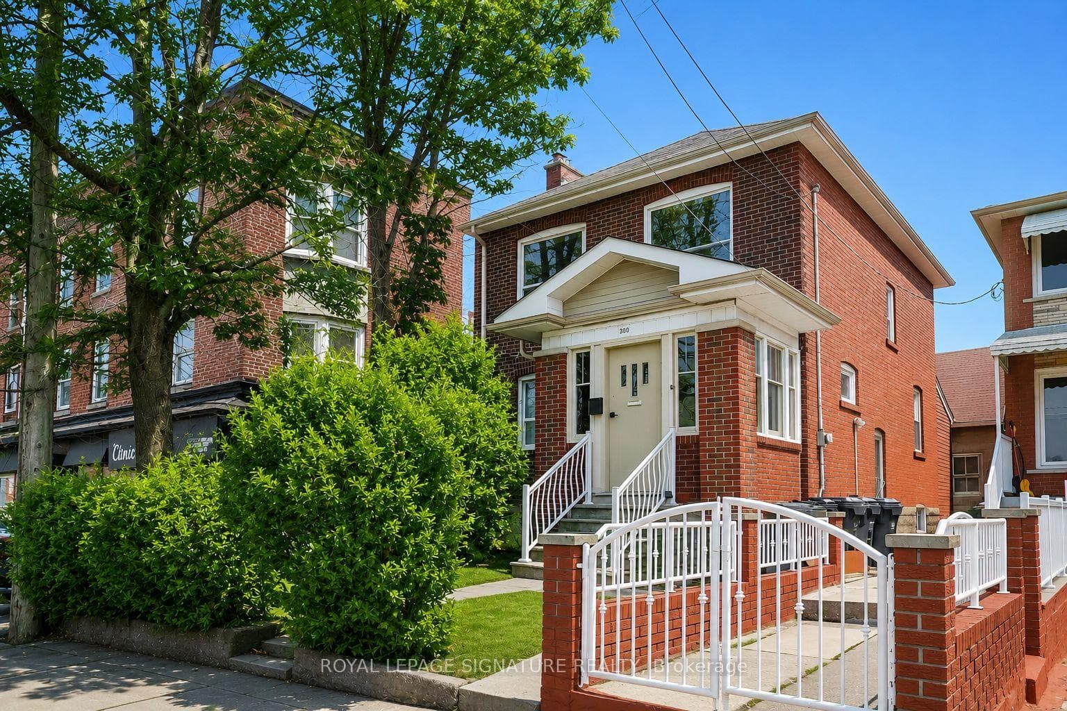300 Concord Avenue, Bloor West Village / Swansea, ON M6H 2P6 - Photo 1