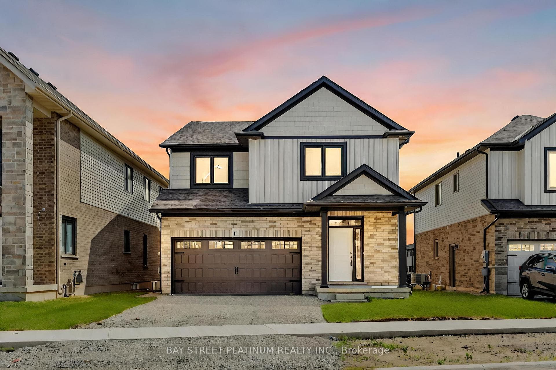 11 ALICIA Crescent, Thorold, ON L2V 0M1 - Photo 1