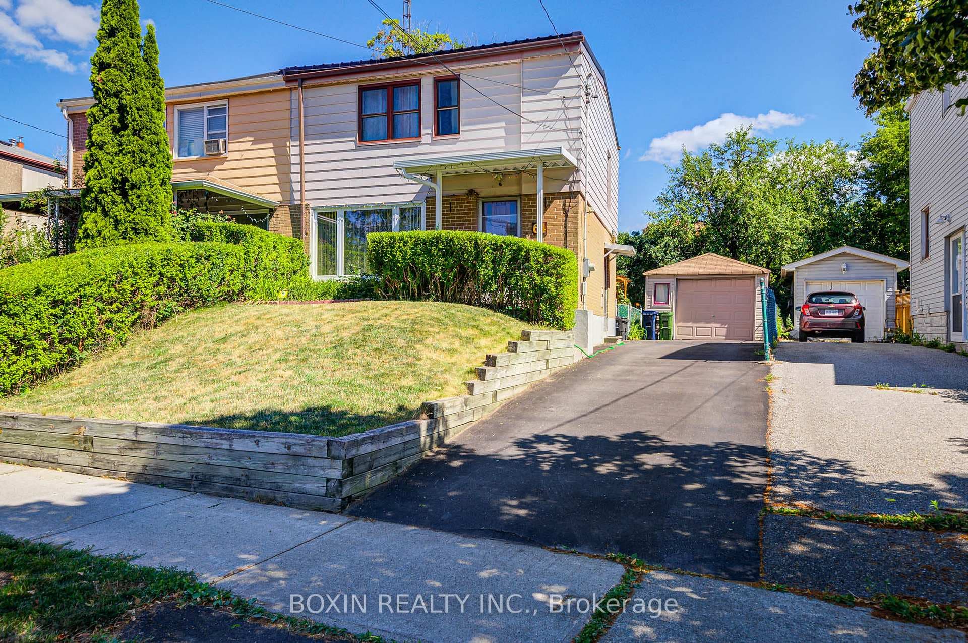 64 Kenmark Boulevard, Dorset Park / Kennedy Park, ON M1K 3N7 - Photo 1