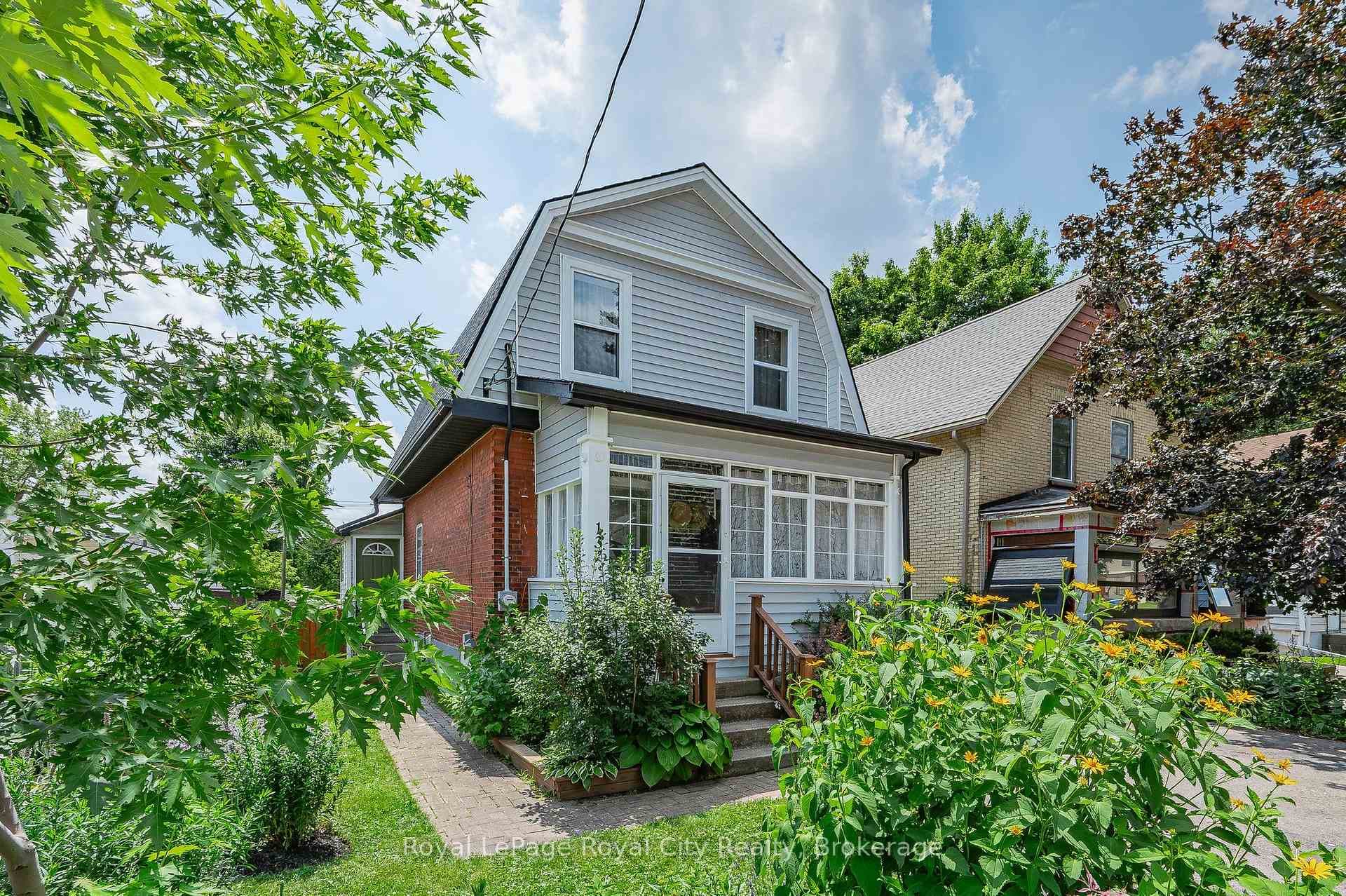 137 Perth Street, Stratford, ON N5A 3Y1 - Photo 1