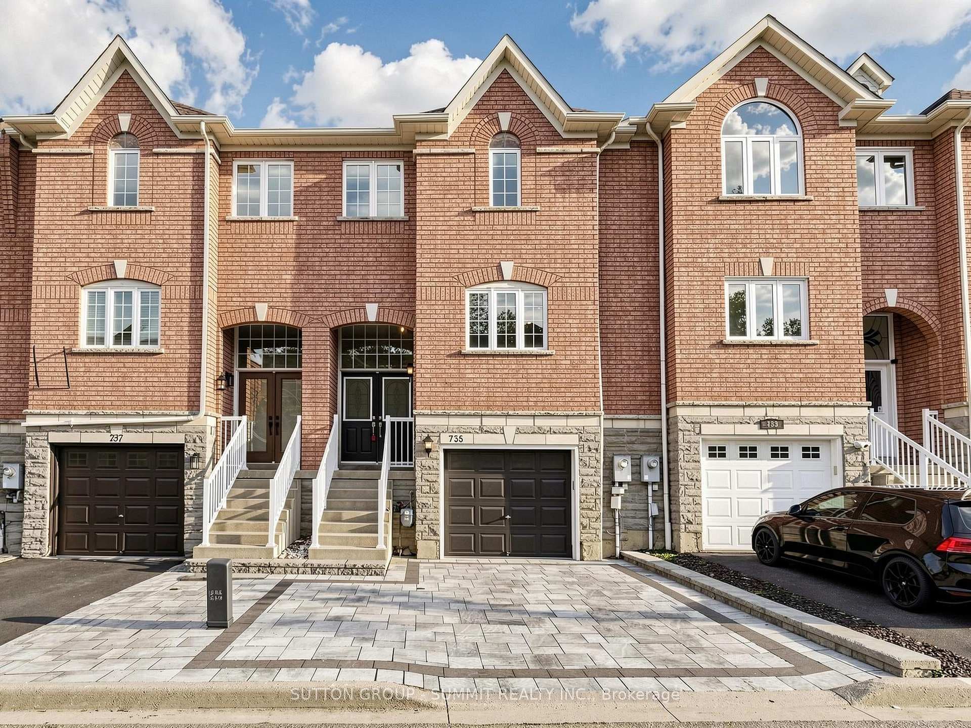 735 MAXMAN Street, Mississauga, ON L5R 0B3 - Photo 1
