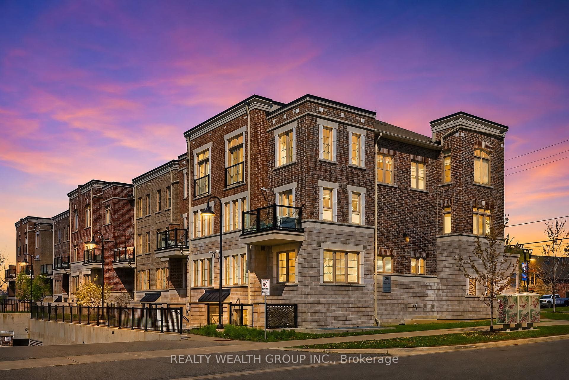 2355 Sheppard Avenue Unit 202, Toronto W05