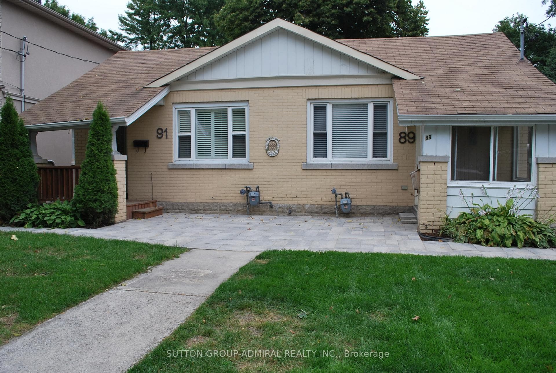 89 Rumsey Road, Flemingdon Park / Don Mills, ON M4G 1P1 - Photo 1