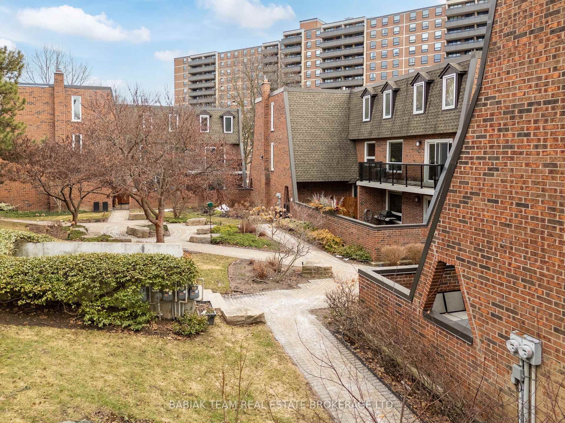 22 La Rose Avenue Unit TH7, Etobicoke (Kingsview Village / Humber Heights), ON M9P 1A5 - Photo 1