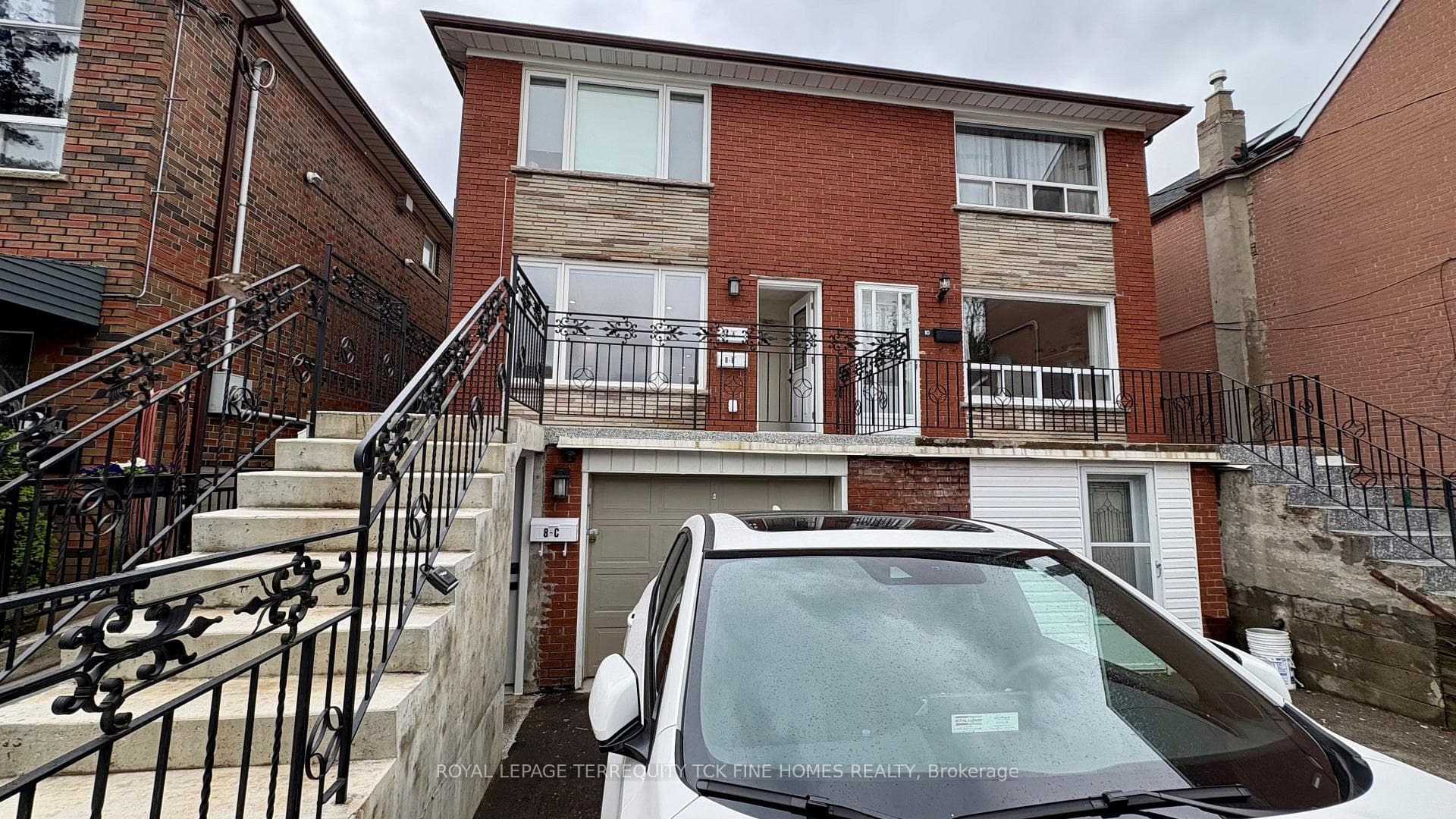 8 Somerset Avenue Unit Lower, Toronto C02