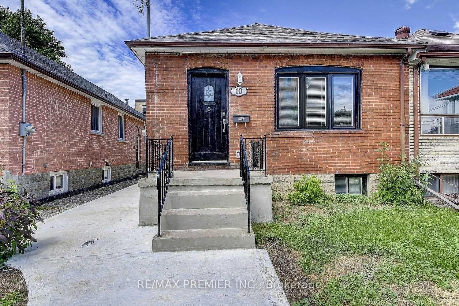 10 Gilpin Avenue Unit Bsmt, Keelesdale / Eglinton West, ON M6M 1G6 - Photo 1