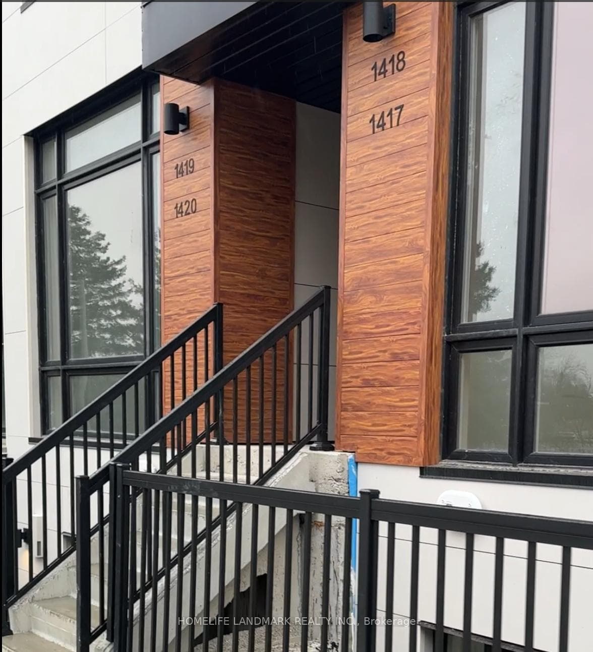 15 David Eyer Road Unit 1418, Richmond Hill