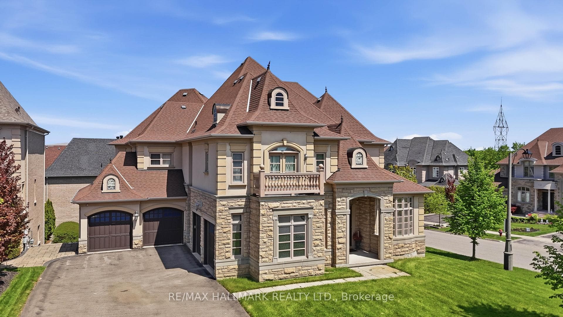 123 Carisbrooke Circle, Aurora, ON L4G 0K4 - Photo 1