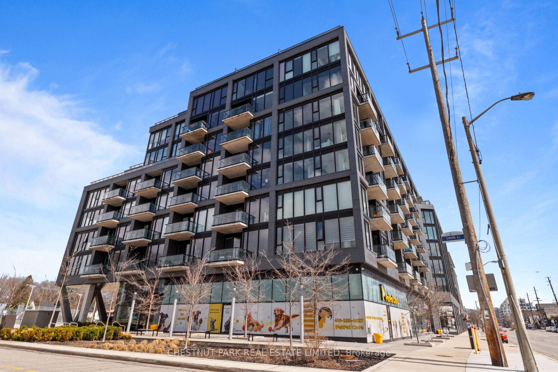 7 Smith Crescent Unit 813, Toronto W07