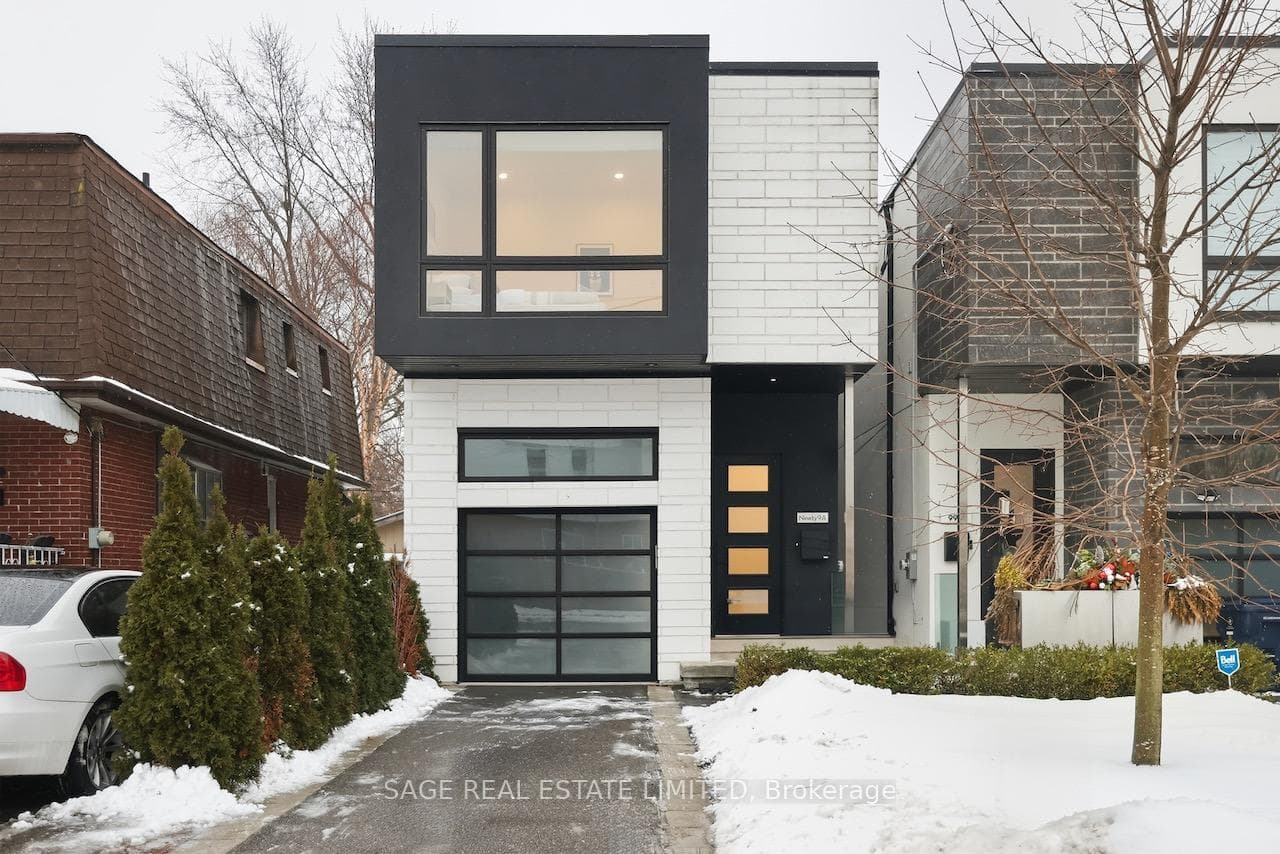 99A Memorial Park Avenue, Danforth / East York, ON M4J 2K1 - Photo 1