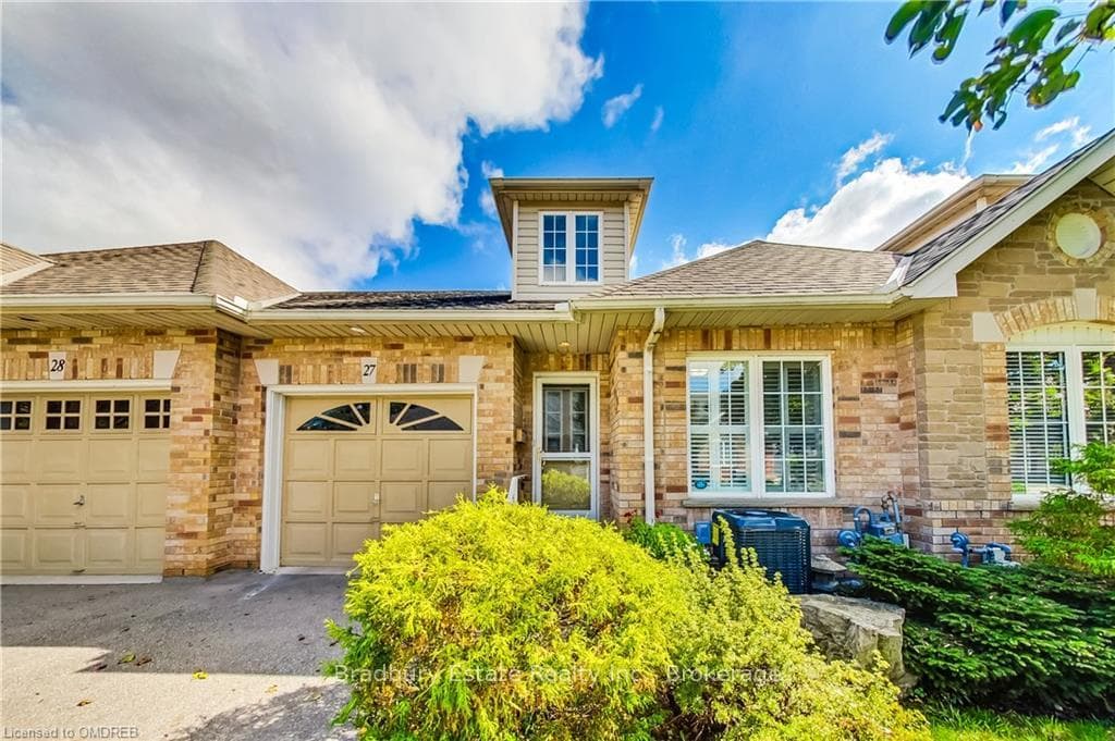 47 MAIN Street Unit 27, Hamilton, ON L9H 2P7 - Photo 1