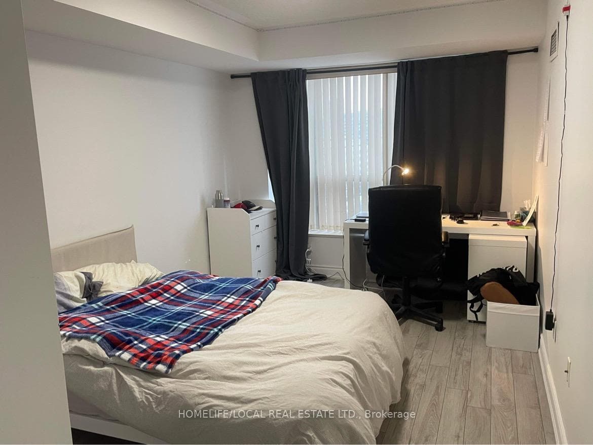 889 Bay Street Unit 1211, Downtown Toronto / Waterfront, ON M5S 3K5 - Photo 1