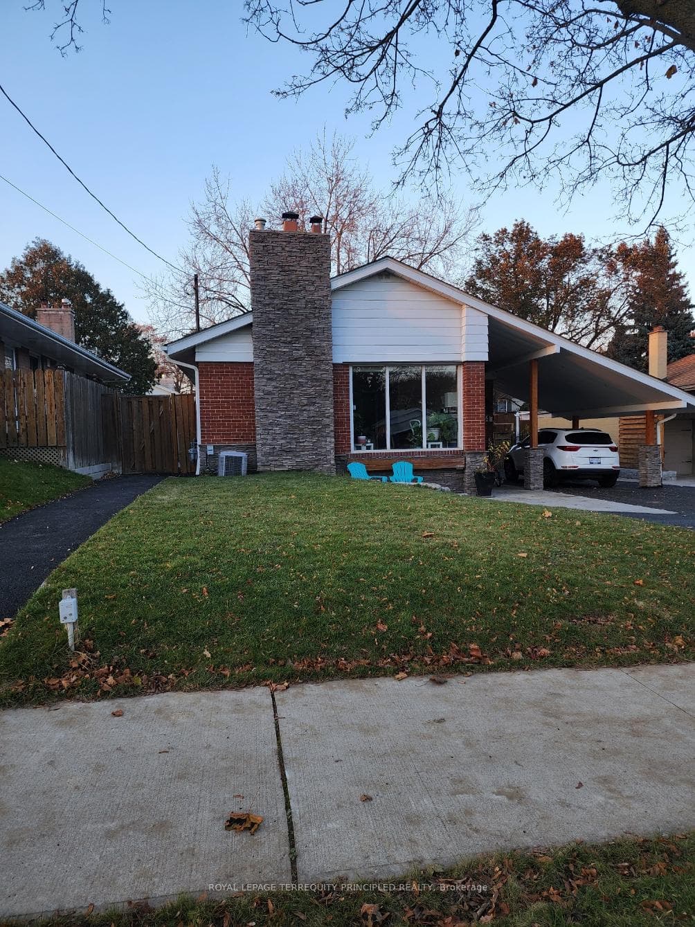 14 Hedges Boulevard Unit Lower, Etobicoke (Islington / Rexdale), ON M9B 3C2 - Photo 1