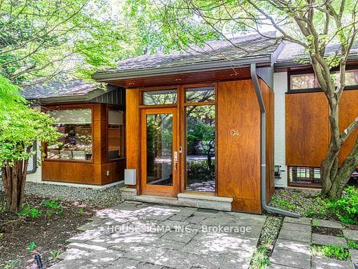 94 Laurentide Drive, Don Mills / Parkwoods / Victoria Village, ON M3A 3E5 - Photo 1