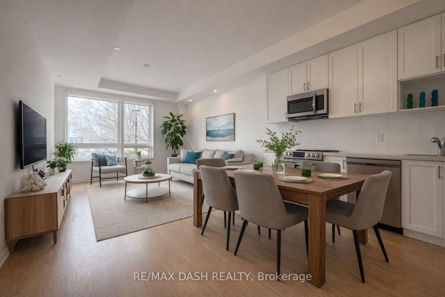 1130 Briar Hill Avenue Unit 204, York / Weston, ON M6B 0A9 - Photo 1