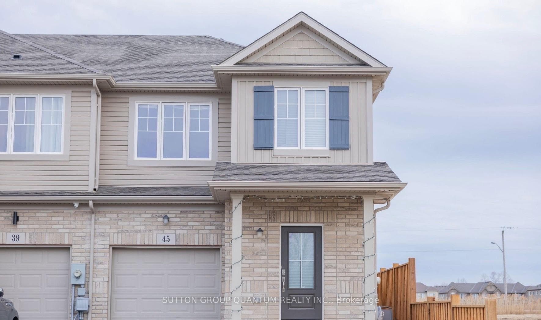 45 Sycamore Street, Welland, ON L3C 0H8 - Photo 1
