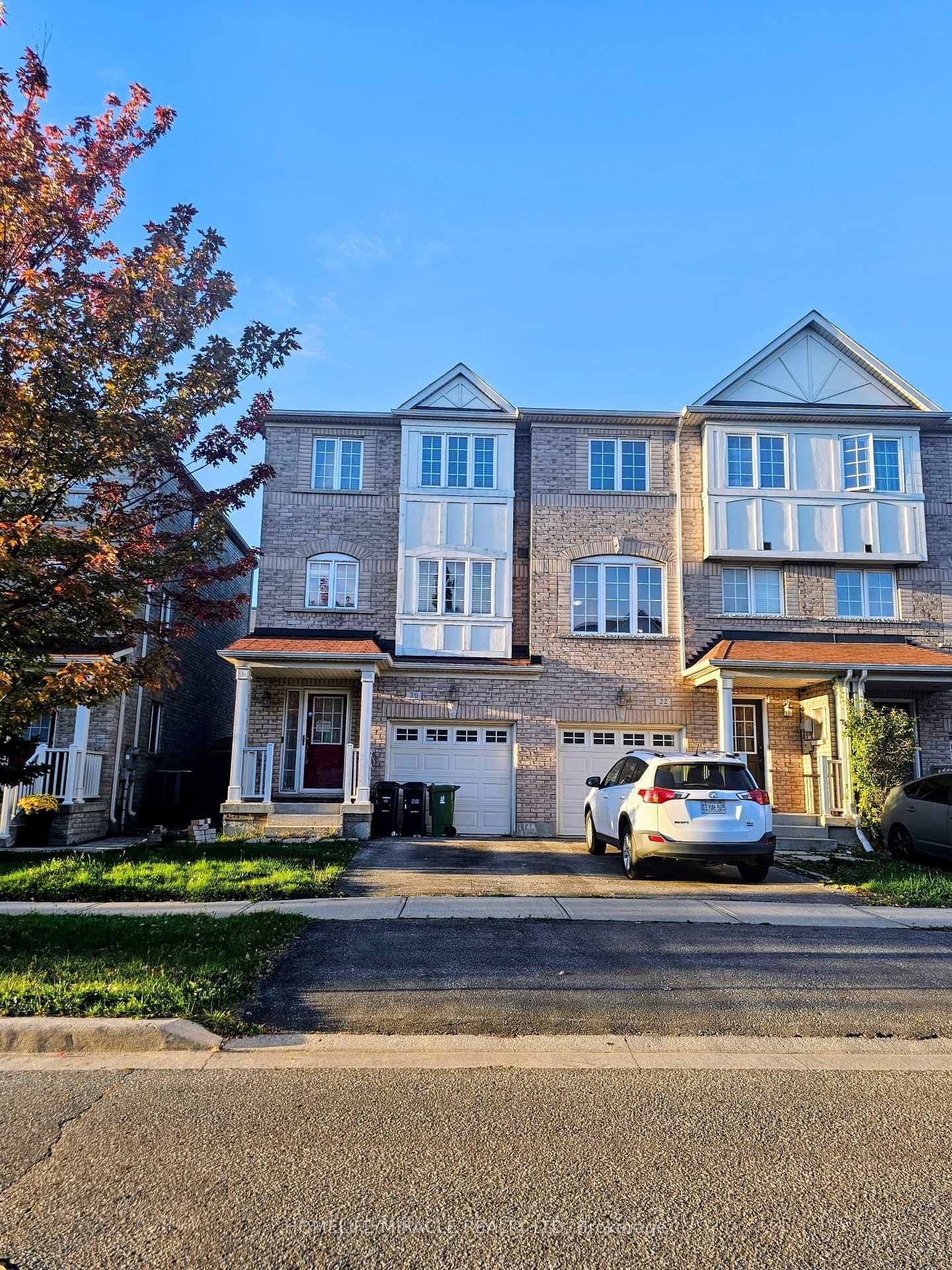 20 Etienne Street Unit Main, Dorset Park / Kennedy Park, ON M1L 0A2 - Photo 1