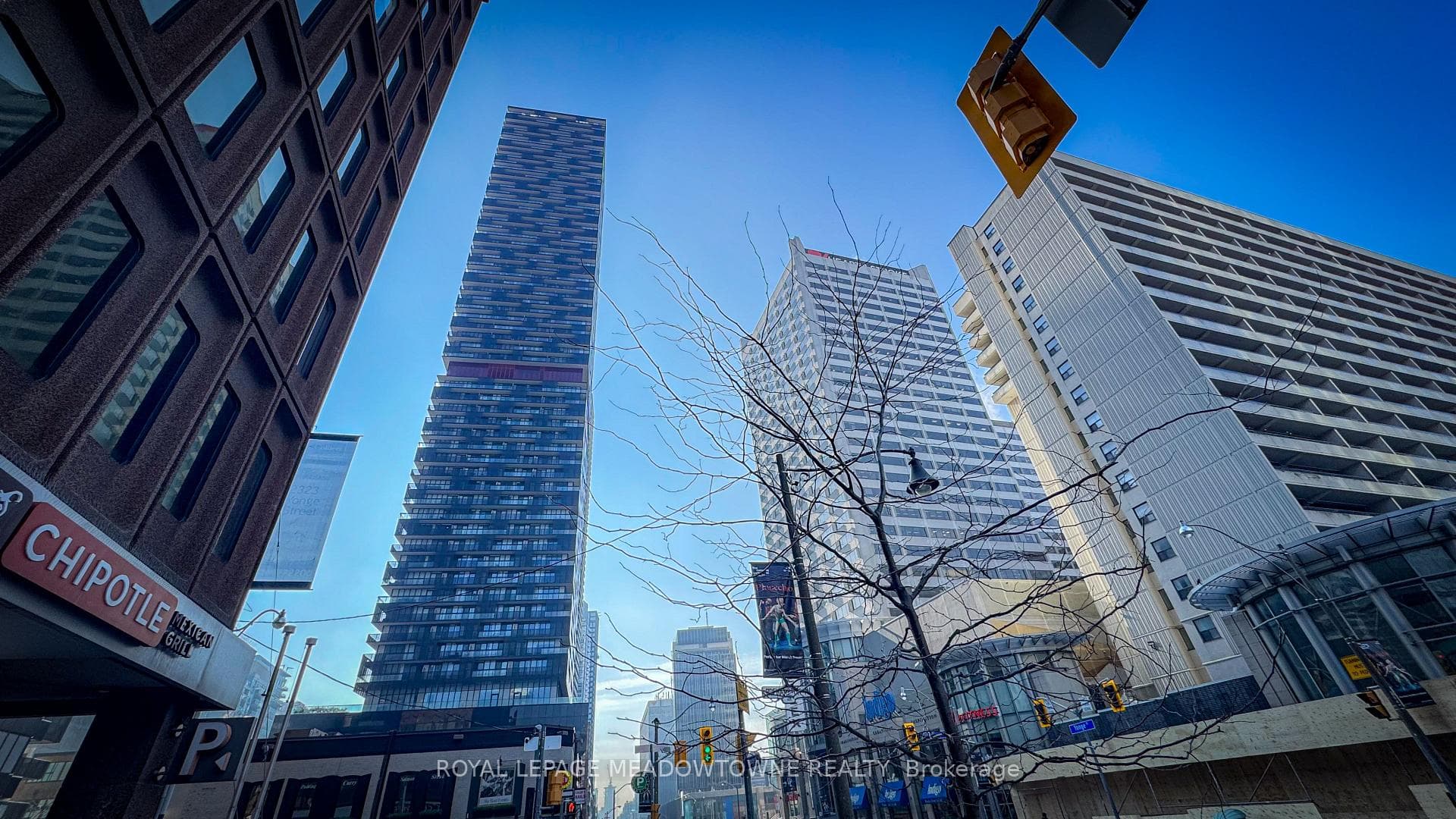 8 Eglinton Avenue Unit 2608, Leaside / Davisville, ON M4P 0C1 - Photo 1