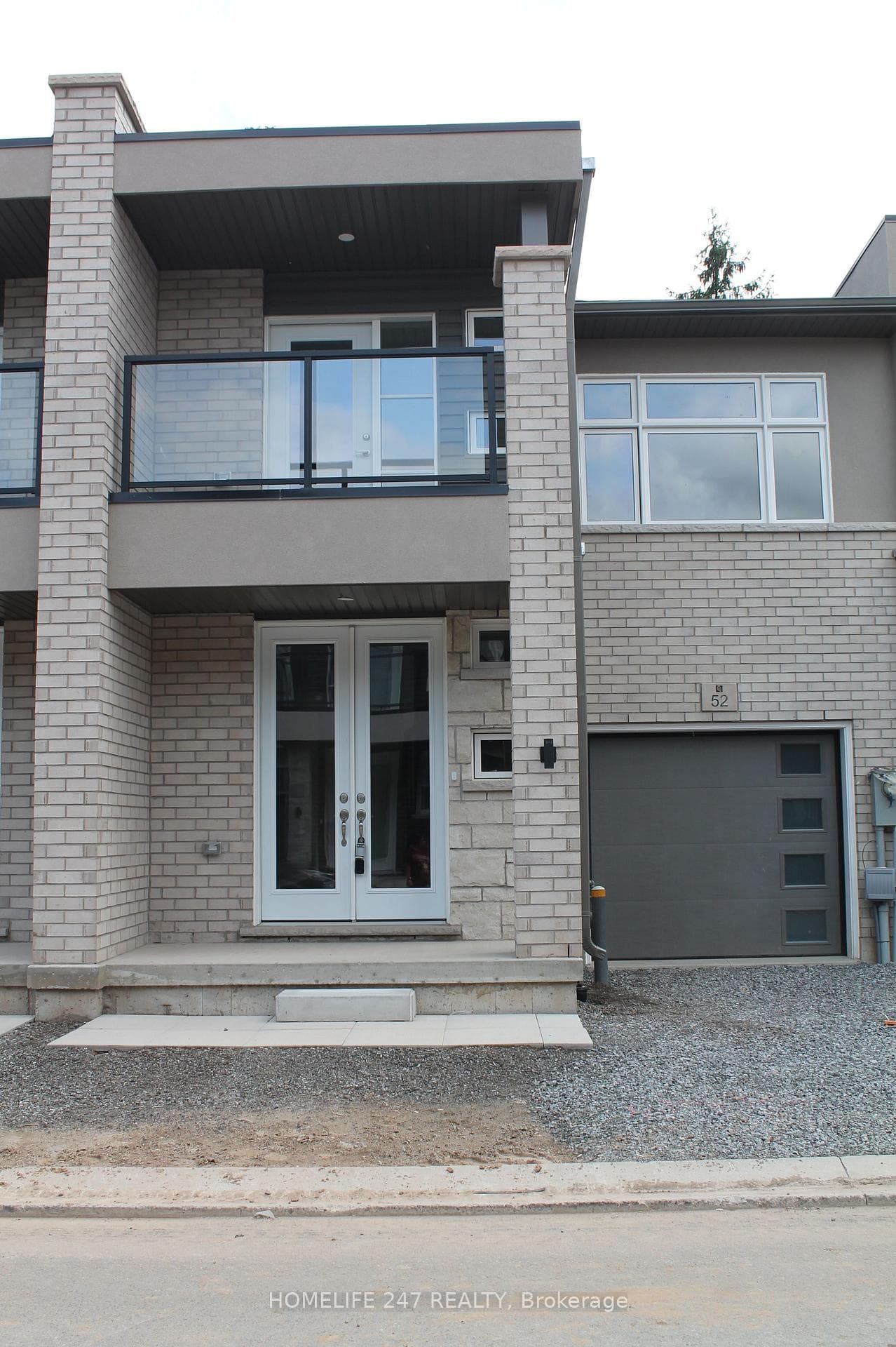5672 Dorchester Rd Road Unit 52, Niagara Falls
