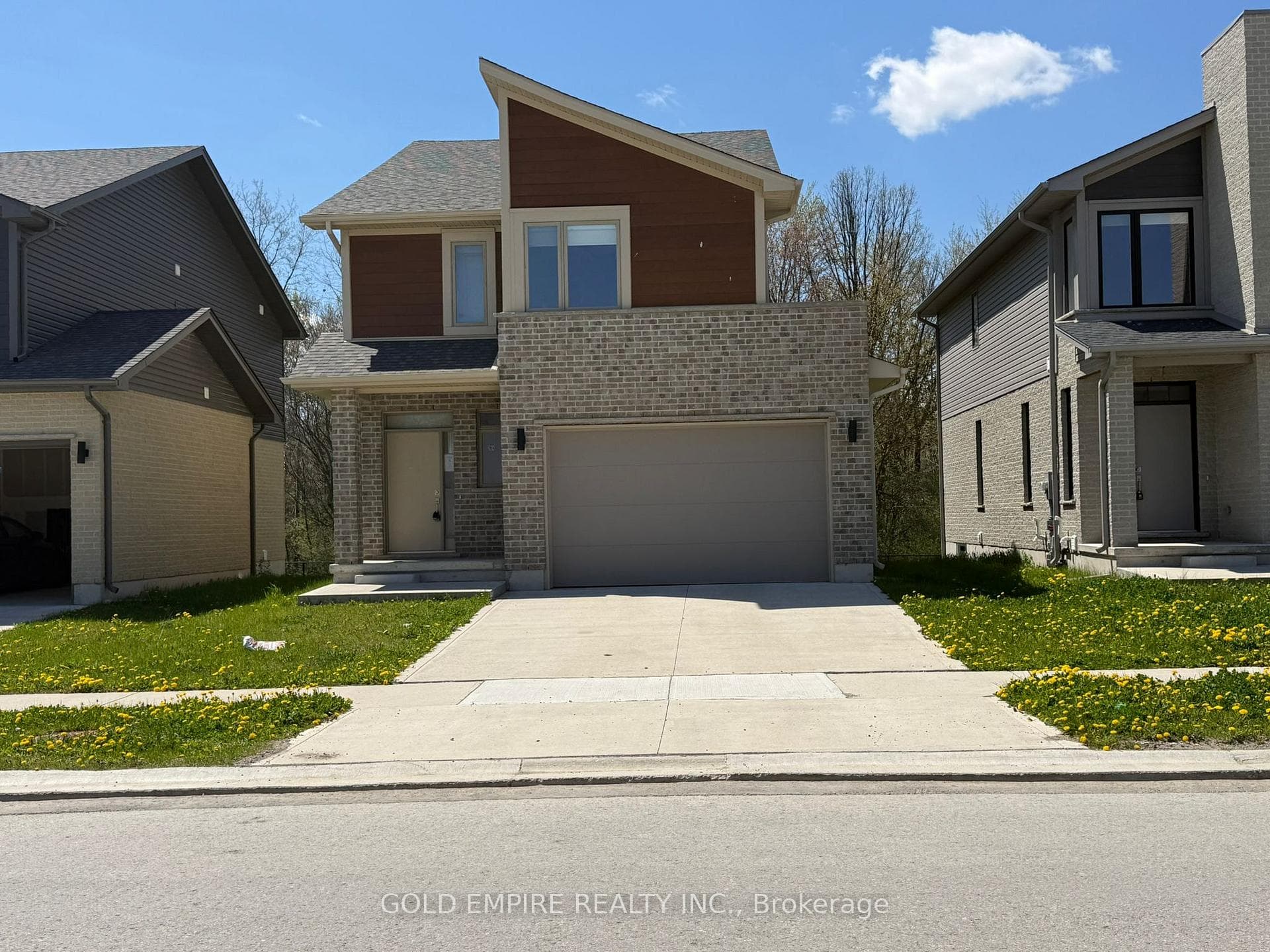 2004 Evans Boulevard Unit UPPER, London South, ON N6M 0J7 - Photo 1