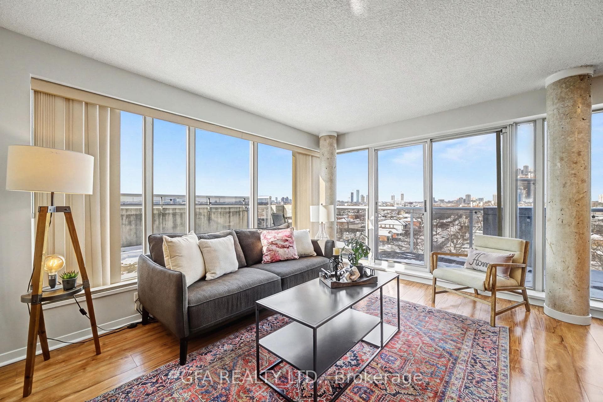 1040 The Queensway Street Unit 720, Toronto W08