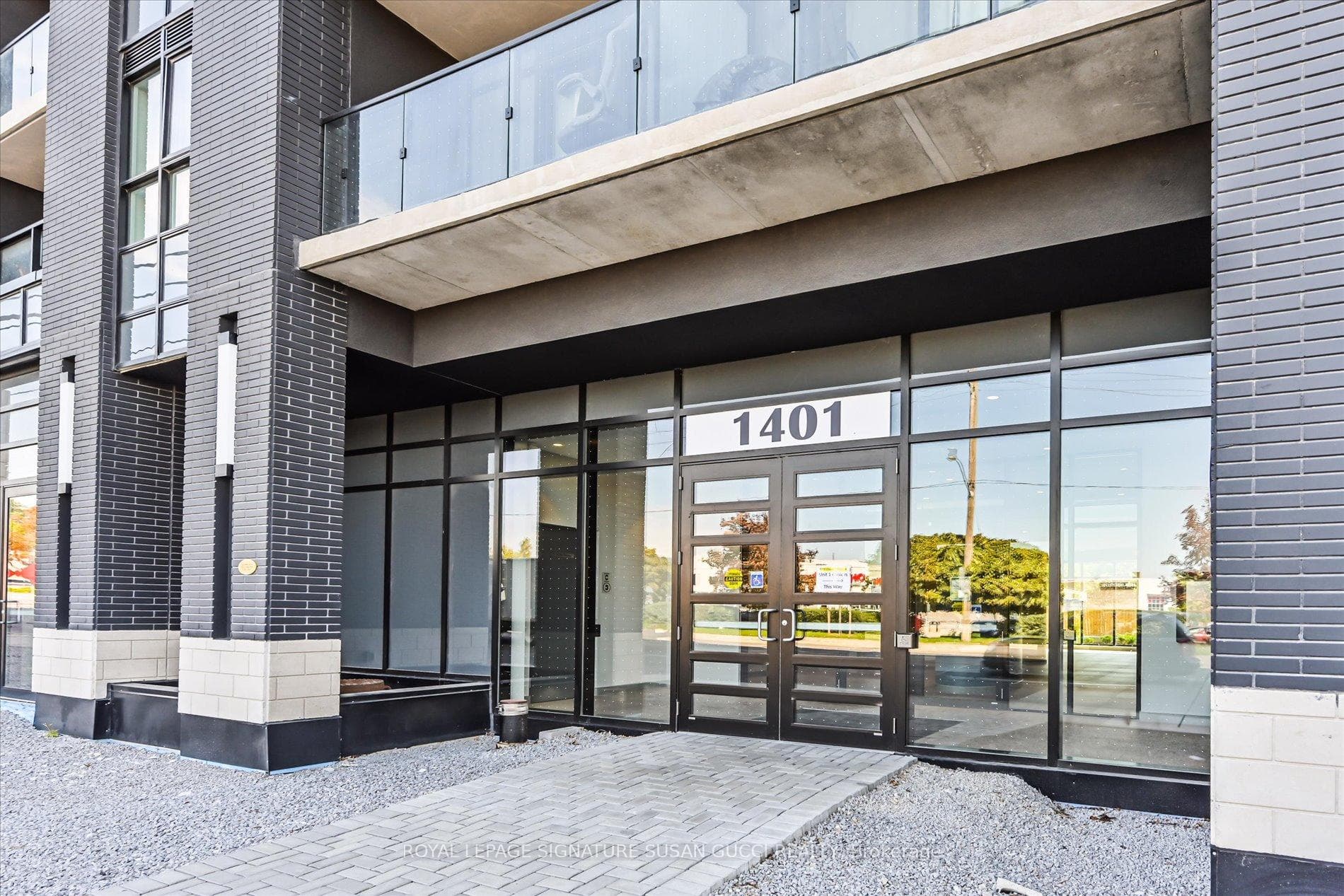 Welcome to the sophisticated Lanes condos