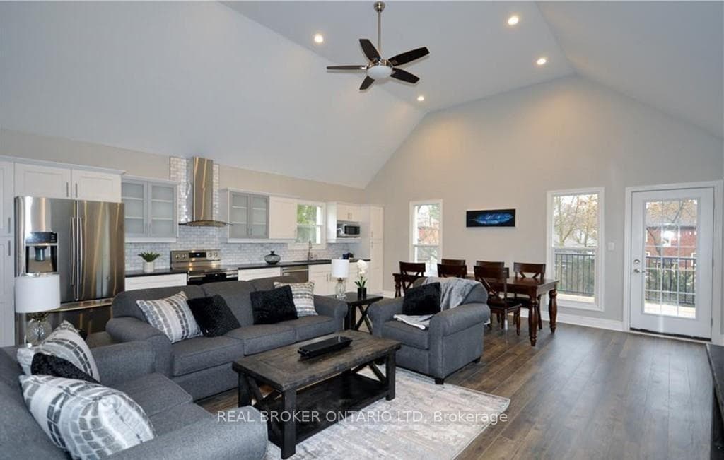 33 Beaconsfield Avenue Unit 2, London South, ON N6C 1B6 - Photo 1