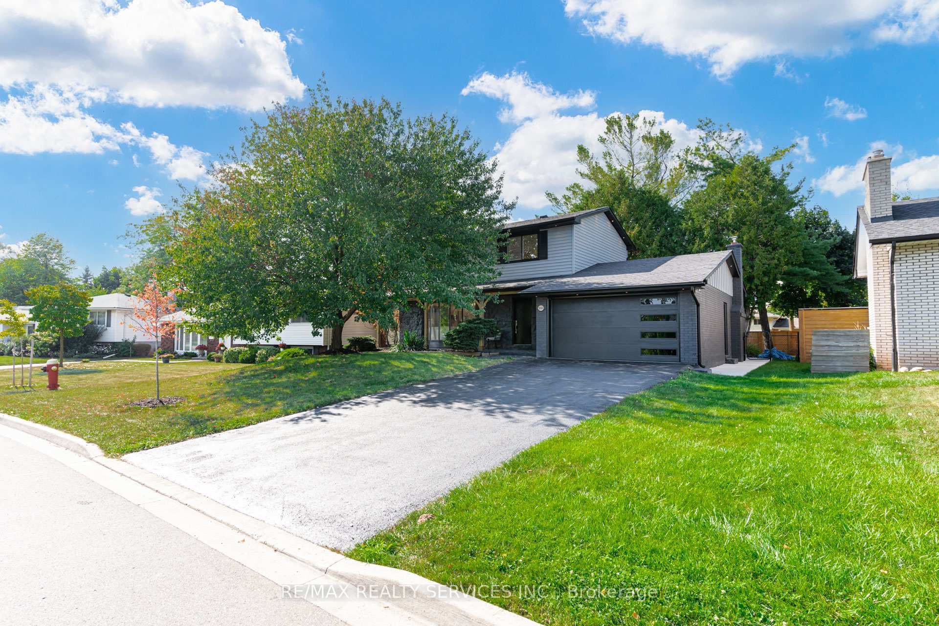 5133 Cherryhill Crescent, Burlington, ON L7L 4B8 - Photo 1