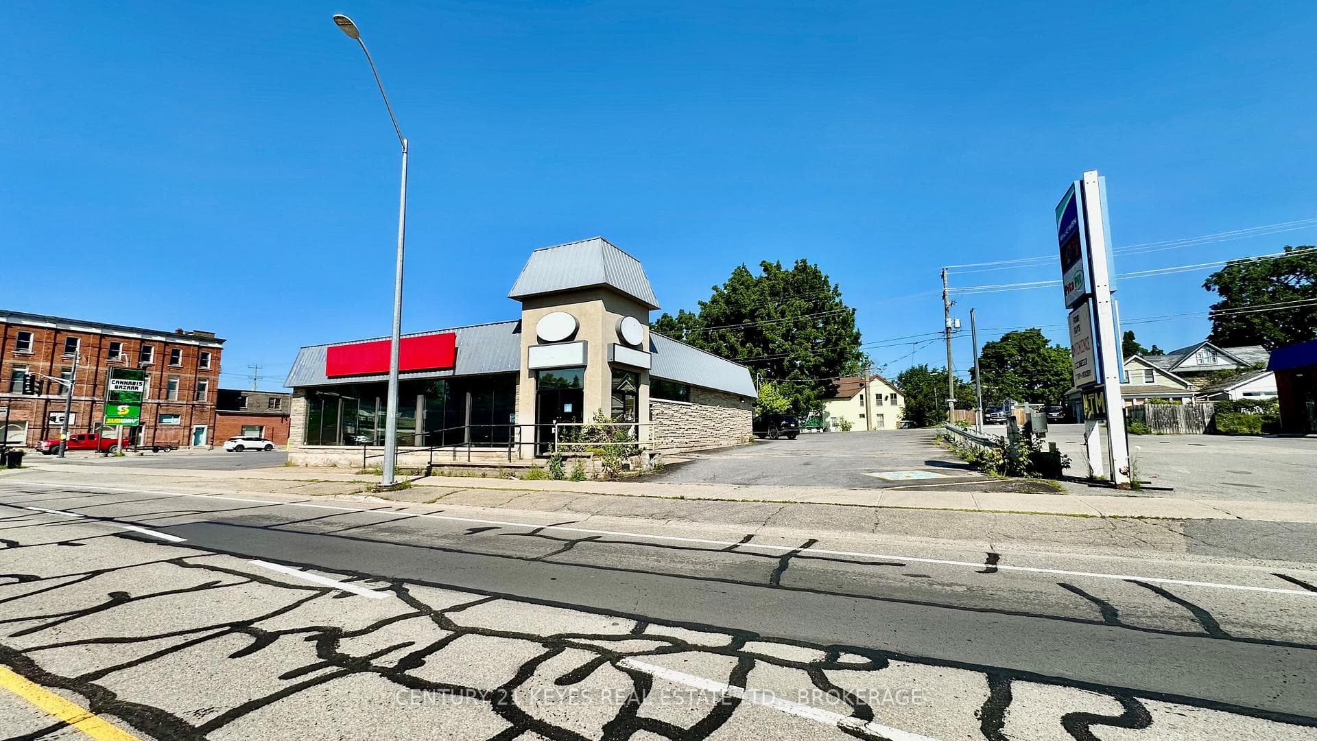 220 King Street, Gananoque, ON K7G 1G5 - Photo 1