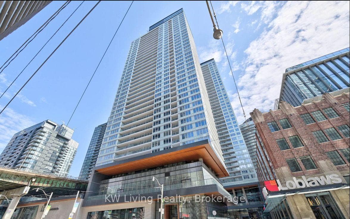 17 Bathurst Street Unit 3512, Downtown Toronto / Waterfront, ON M5V 0N1 - Photo 1