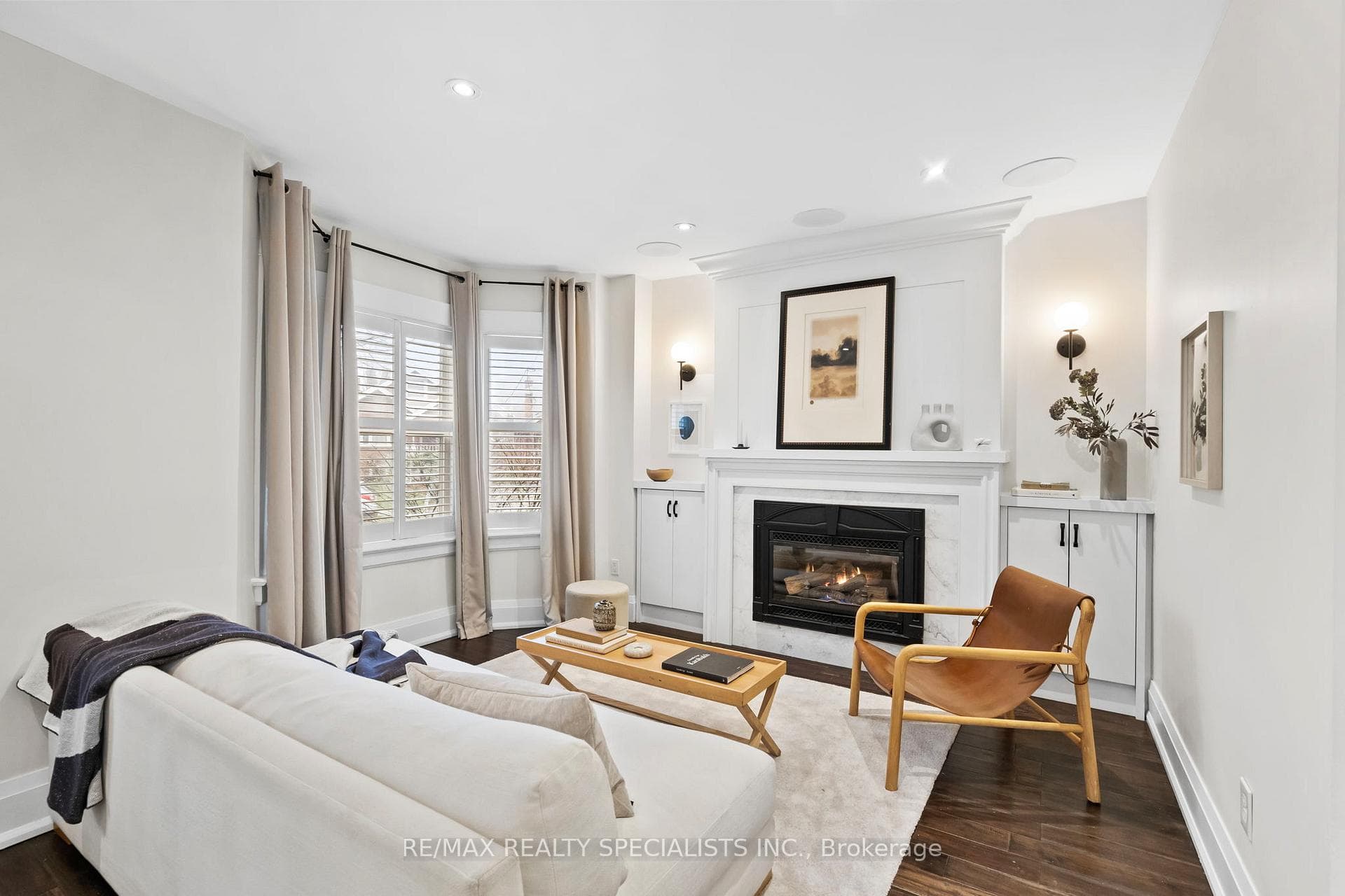 8 Primrose Avenue, Liberty Village / Parkdale / South Parkdale, ON M8V 1P8 - Photo 1