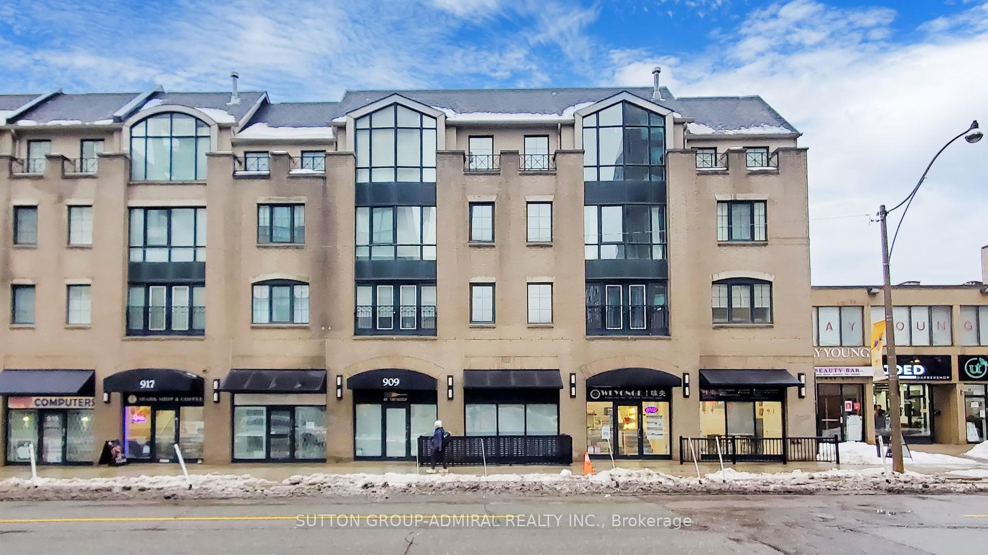 909 Yonge Street Unit 27-28, Rosedale / Moore Park, ON M4W 2H2 - Photo 1