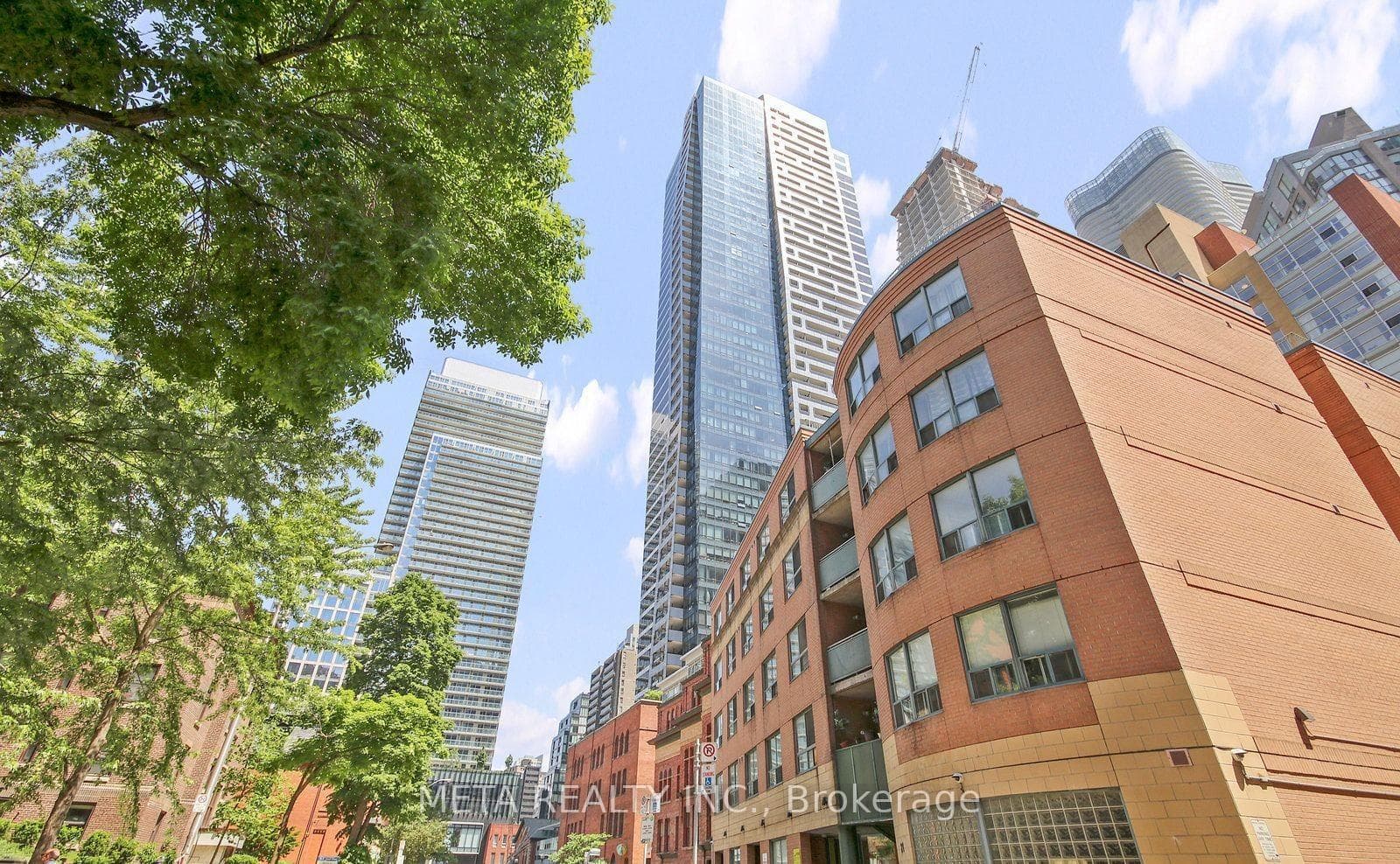 5 St Joseph Street Unit 306, Toronto C01