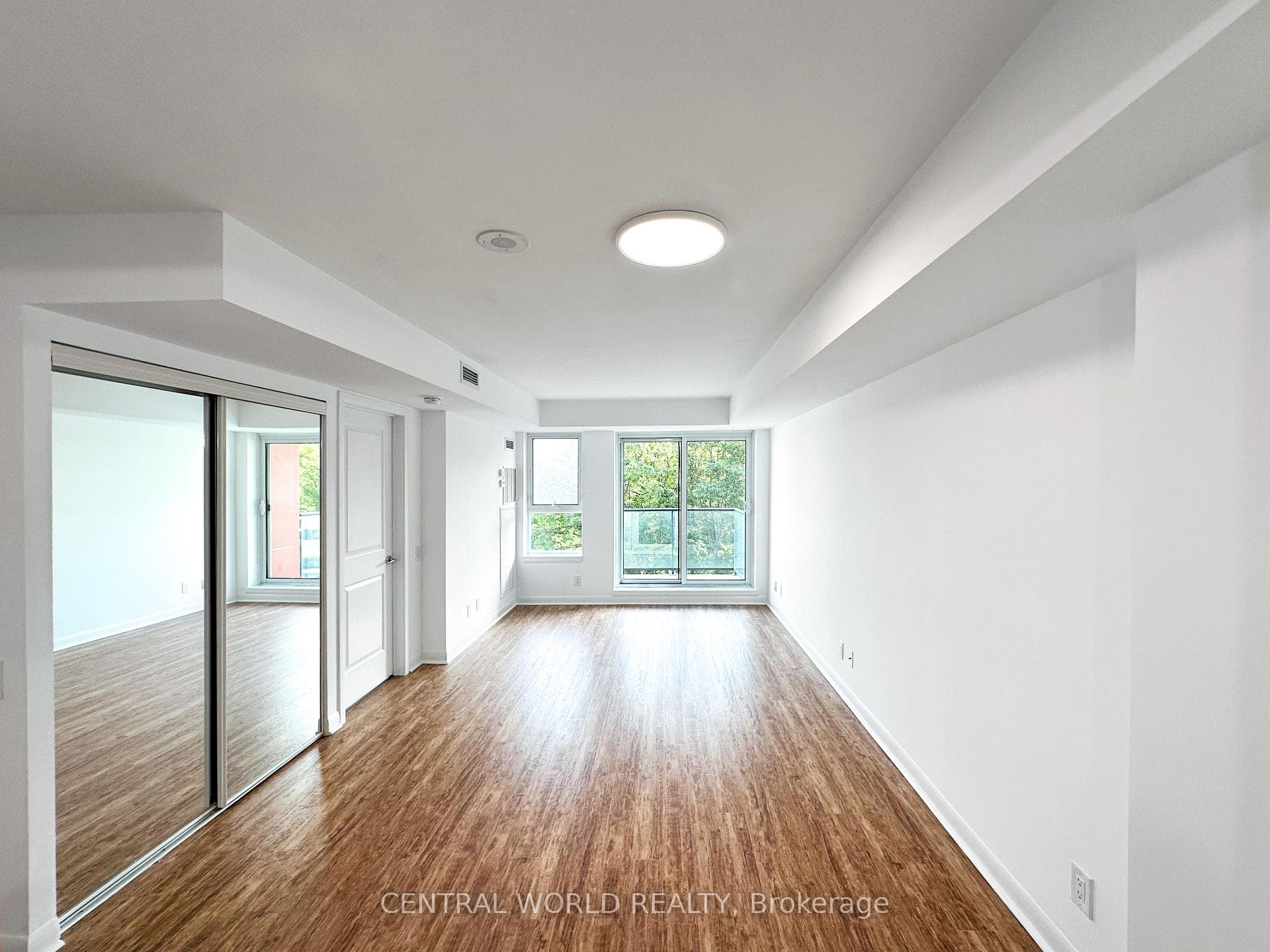 25 Town Centre Court Unit 903, Scarborough (West Hill / Highland Creek), ON M1P 0B4 - Photo 1