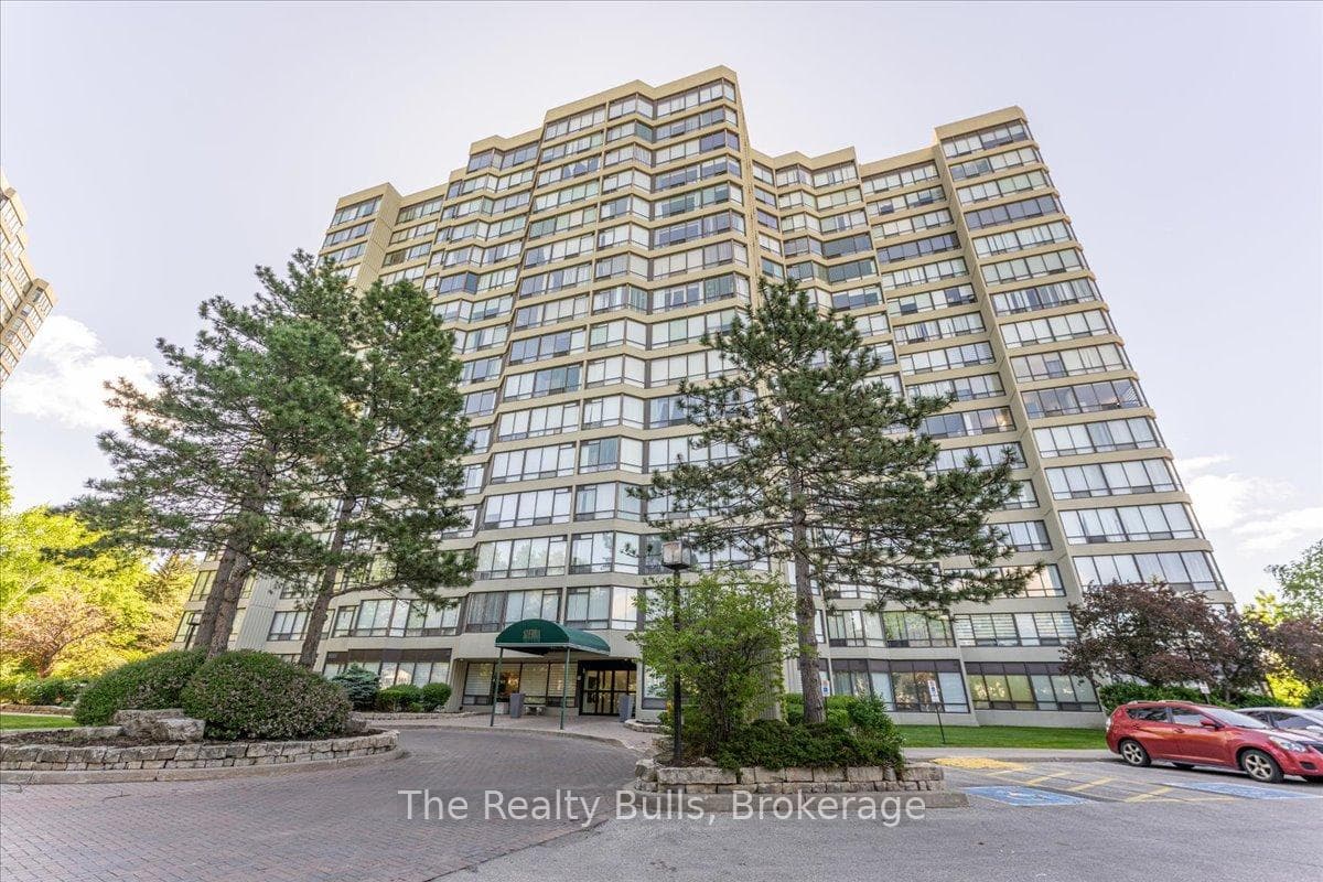 26 Hanover Road Unit 701, Brampton, ON L6S 4T2 - Photo 1