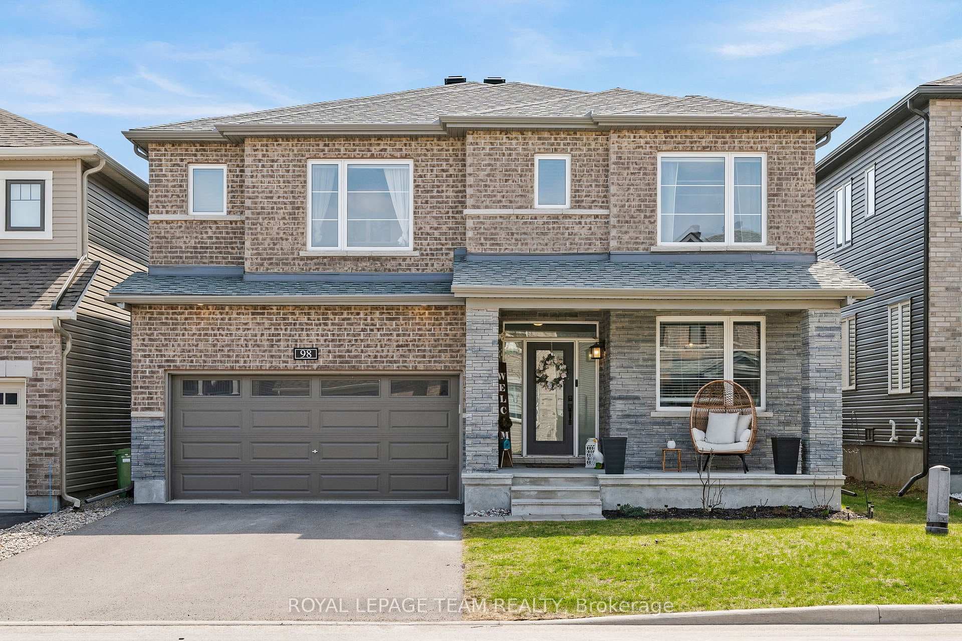 98 RALPH ERFLE Way, Barrhaven