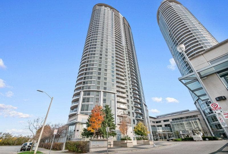 135 Village Green Square Unit 198, Agincourt / Milliken, ON M1S 0G3 - Photo 1