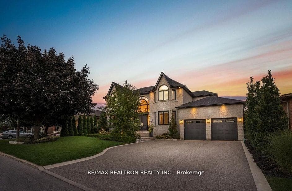 13 Bourdon Avenue, York / Weston, ON M6L 2Y7 - Photo 1