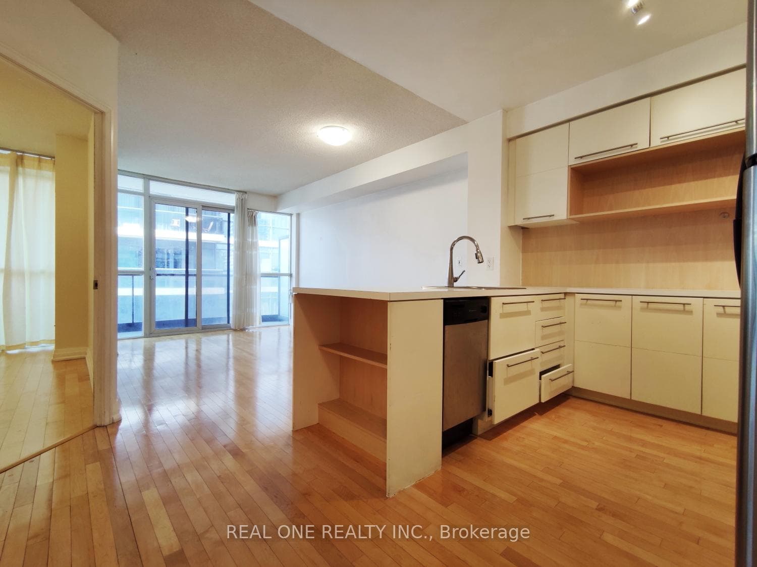 25 Carlton Street Unit 2606, Regent Park / Cabbagetown / St. James Town, ON M5B 1L4 - Photo 1