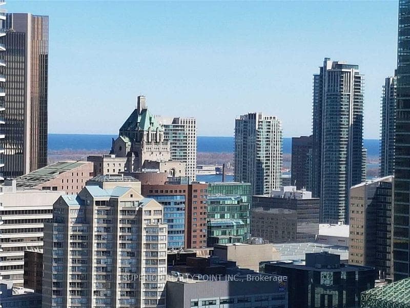 290 Adelaide Street Unit 3901, Downtown Toronto / Waterfront, ON M5V 1P6 - Photo 1