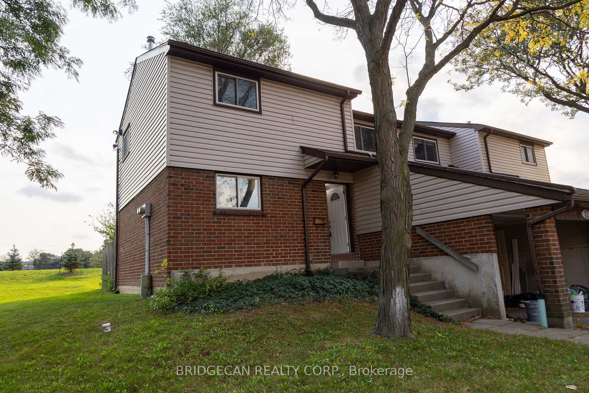 890 Limeridge Road Unit 45, Hamilton, ON L8W 1N8 - Photo 1